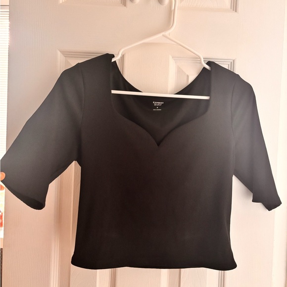 Express Body Contour High Compression Sweetheart Neckline Tee - Picture 3 of 6